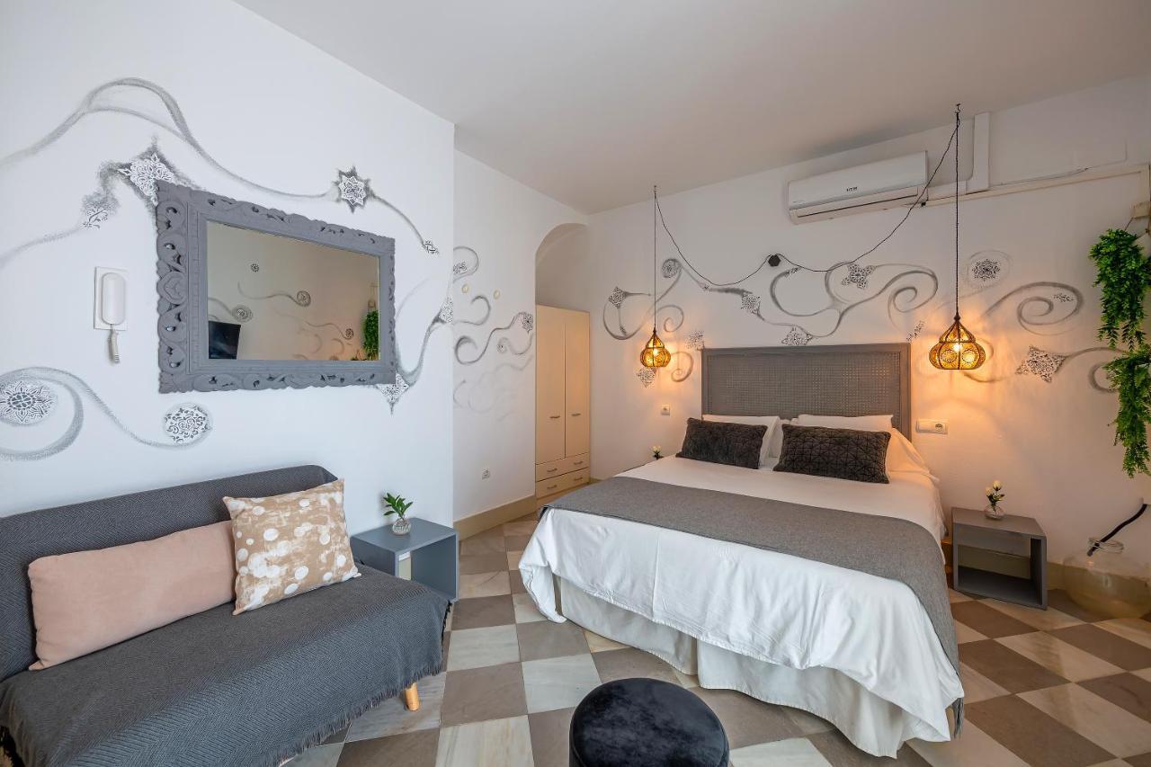 La Casa De La Favorita Hotel Tarifa Luaran gambar