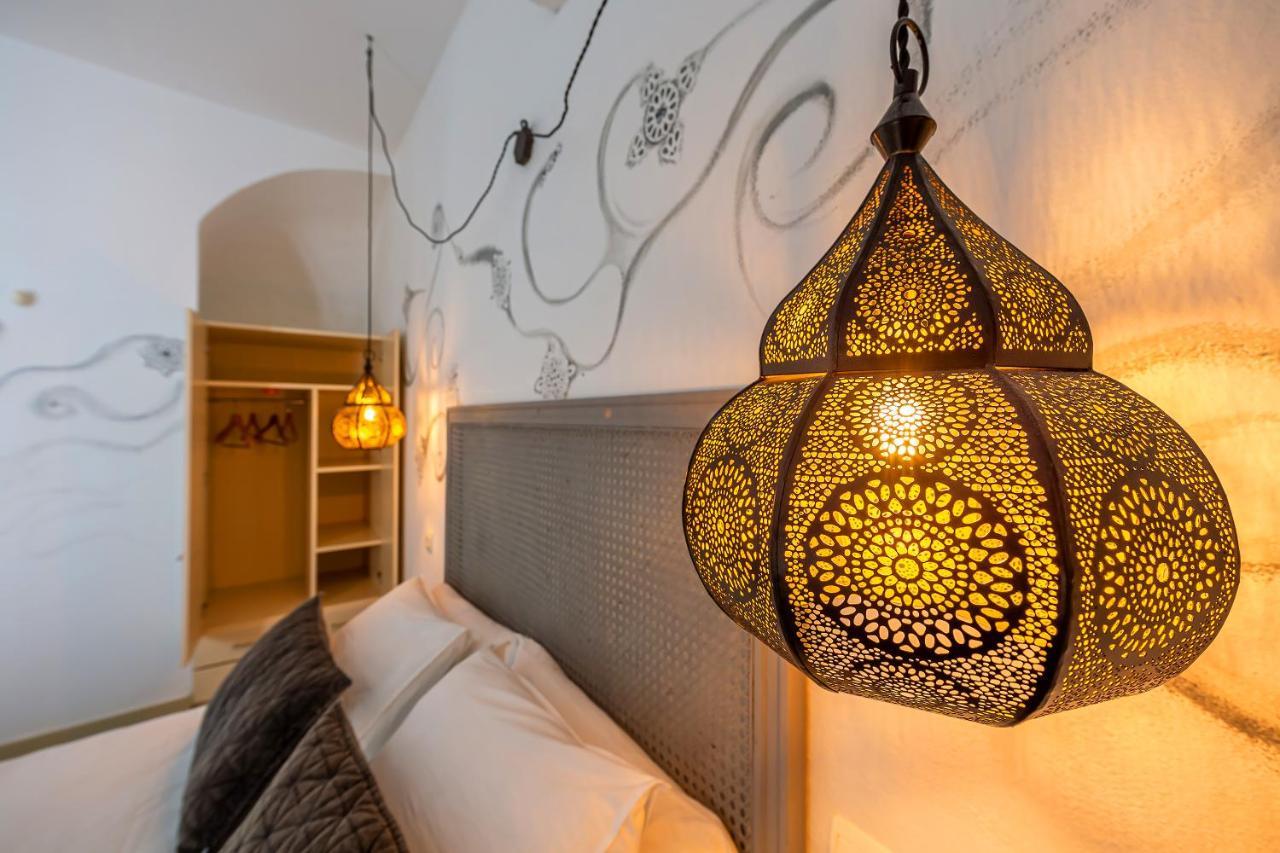 La Casa De La Favorita Hotel Tarifa Luaran gambar