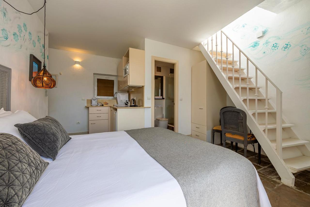 La Casa De La Favorita Hotel Tarifa Luaran gambar