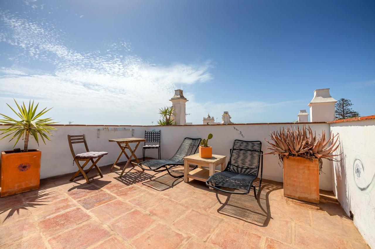 La Casa De La Favorita Hotel Tarifa Luaran gambar